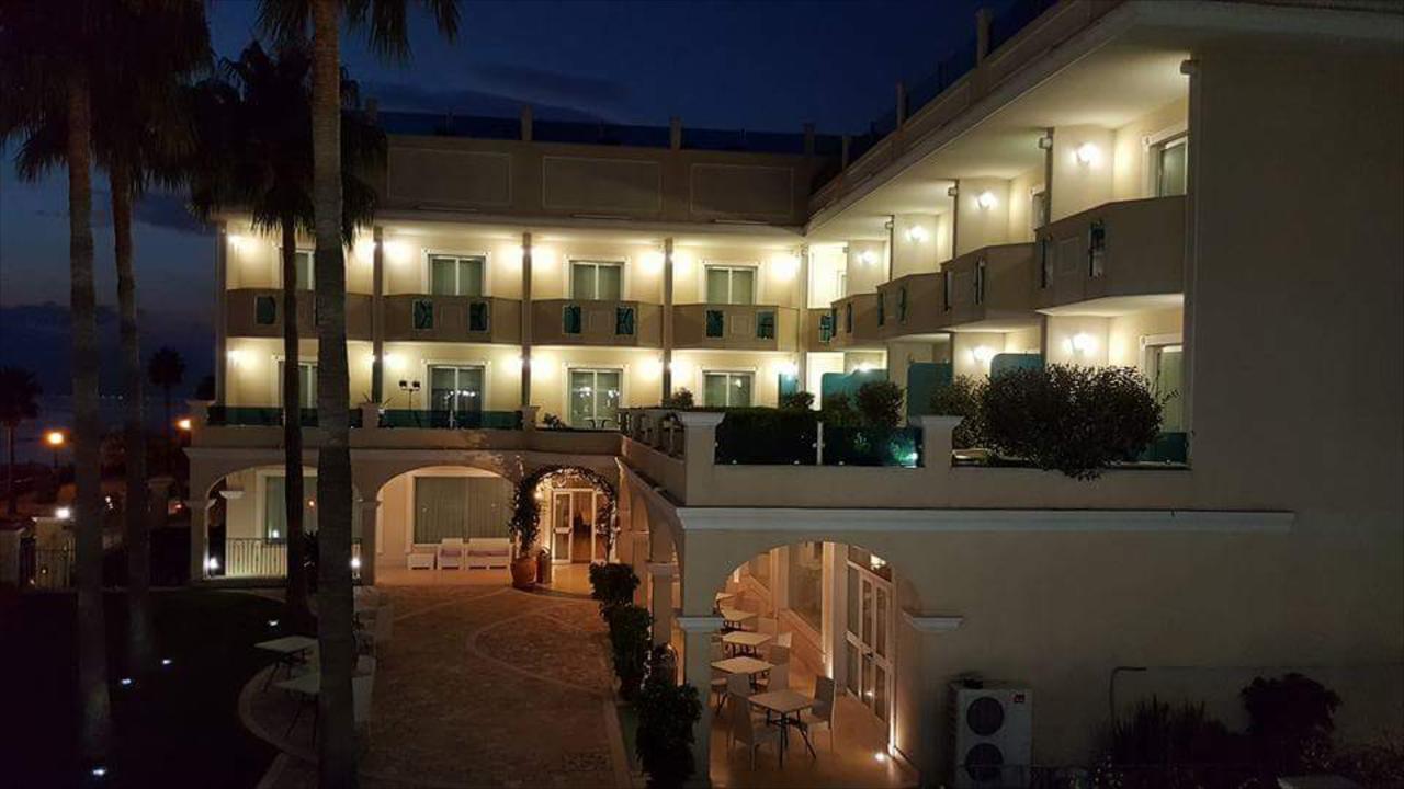 Gardenia Hotel Lazzaro Extérieur photo